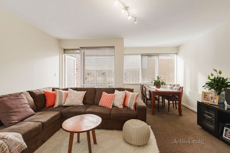 3/37 Gilbert Grove Bentleigh 3204