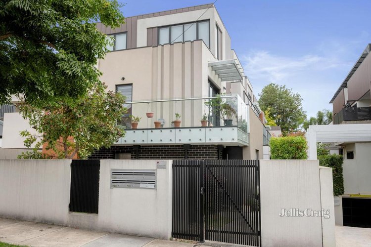 3 37 Mavho Street Bentleigh 3204