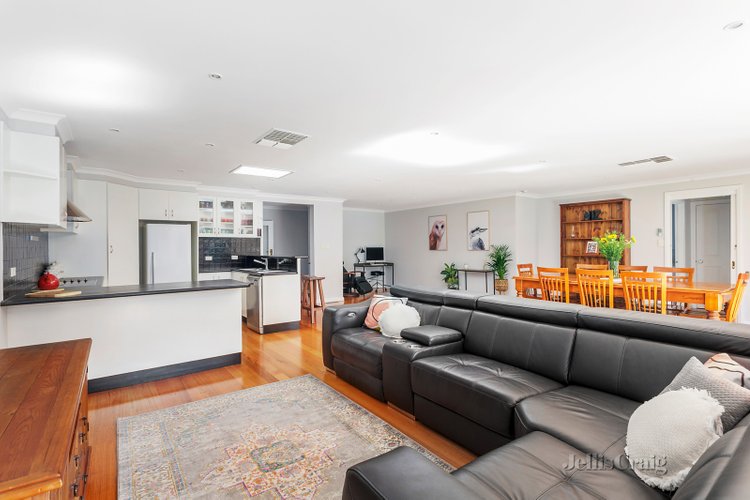 34 Ash Grove Keilor East 3033