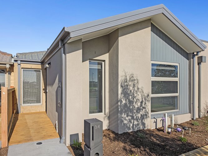 34 Beveridge Circuit Armstrong Creek 3217