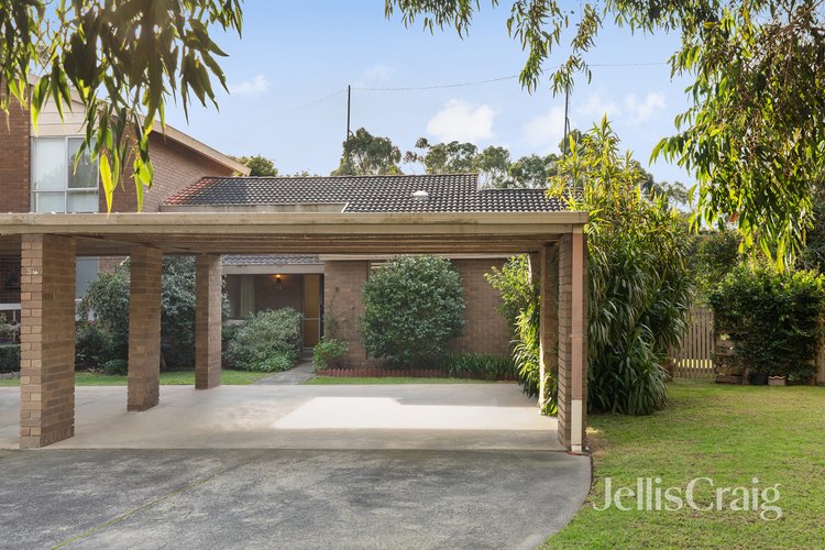 34 Boardman Cl  Box Hill South 3128