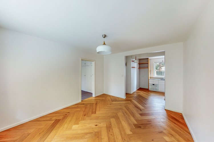 3/4 Burns Street Elwood 3184