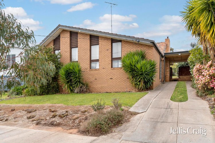 34 Clydebank Road Essendon West 3040