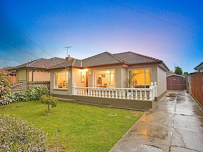 34 Cyclamen Avenue Altona North 3025