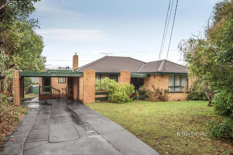 34 Damon Road Mount Waverley 3149