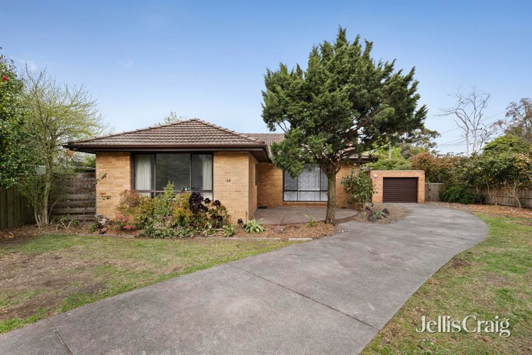 34 Elmhurst Road Bayswater North 3153
