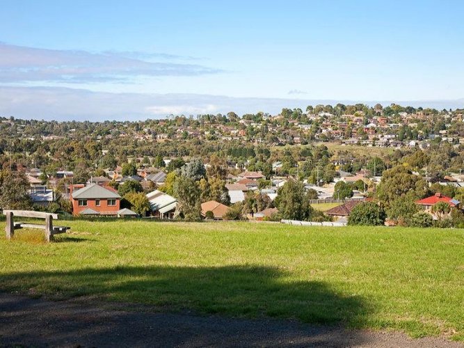 34 Fairmont Road, Newtown