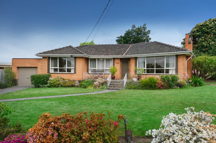 34 Grenfell Road Mount Waverley 3149