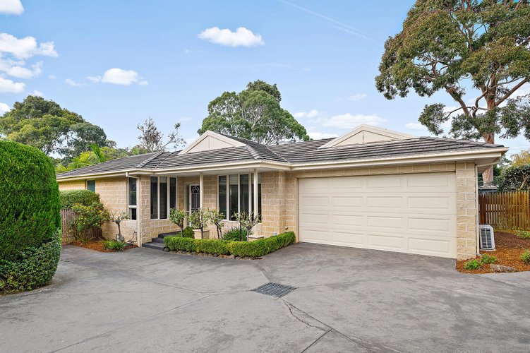 3/4 Lincoln Road  Croydon 3136
