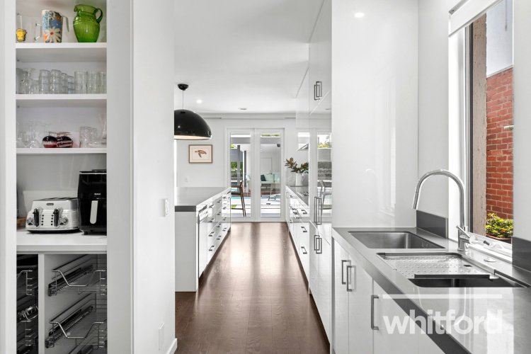 34 Mercer Parade, Newtown