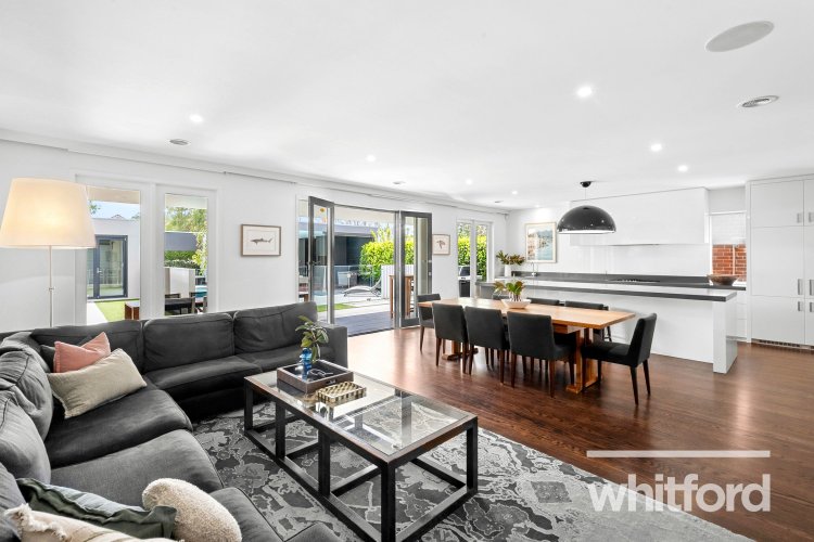 34 Mercer Parade, Newtown