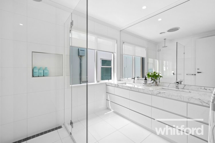 34 Mercer Parade, Newtown