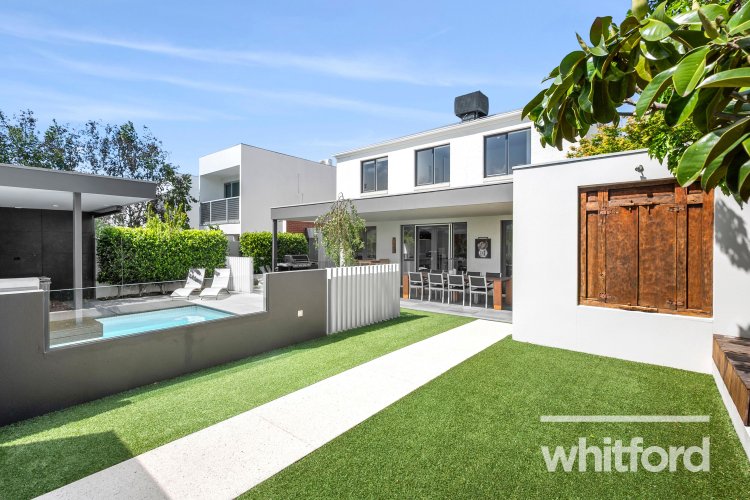 34 Mercer Parade, Newtown