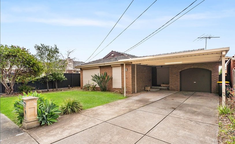 34 Park Drive  Keilor East 3033