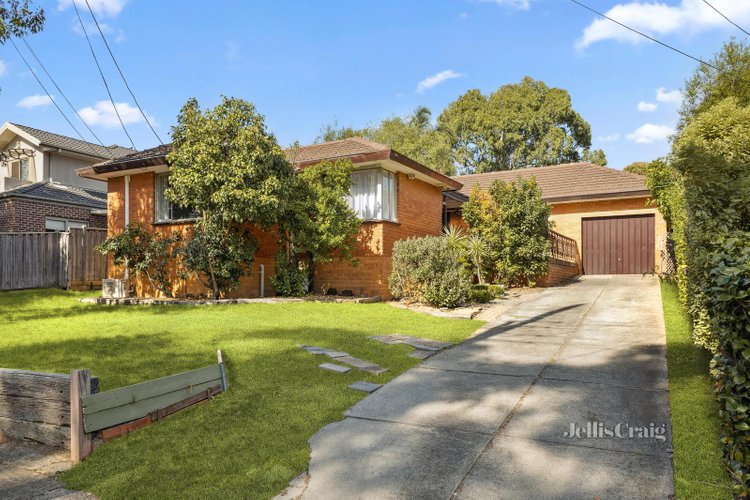 34 Sampson Drive Mount Waverley 3149