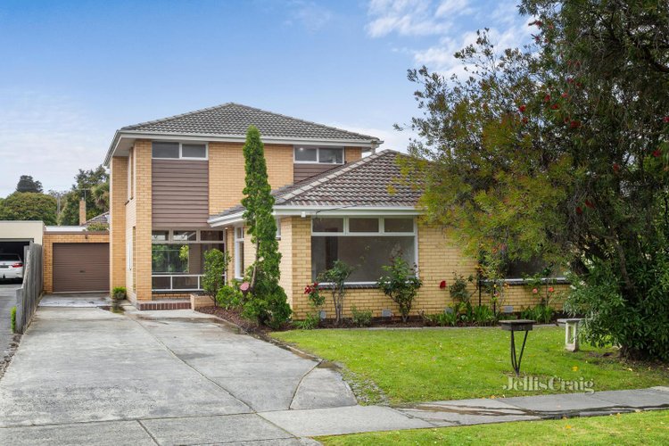 34 Vanbrook Street Forest Hill 3131