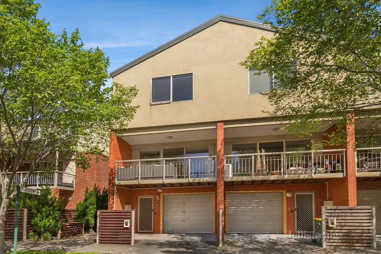 34 Village Way Maribyrnong 3032