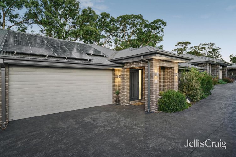 3 40 Shalbury Avenue Eltham 3095