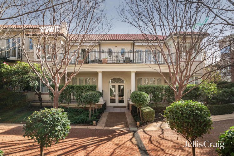 34 12 Copelen Street South Yarra 3141