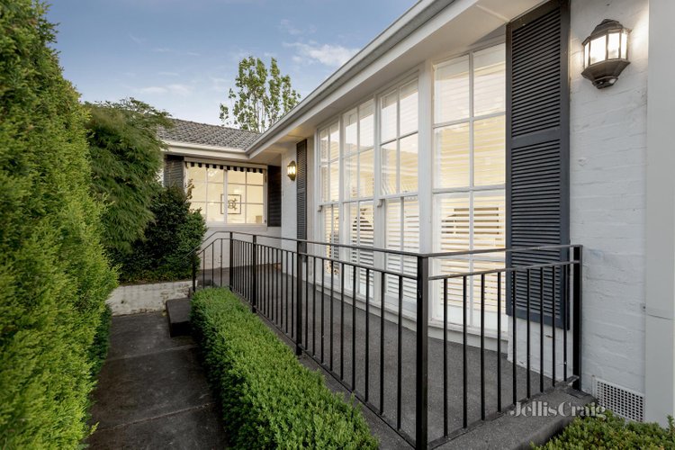 3 42 Alexandra Avenue Canterbury 3126