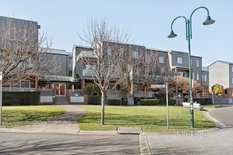 34 2 Newmarket Way Flemington 3031