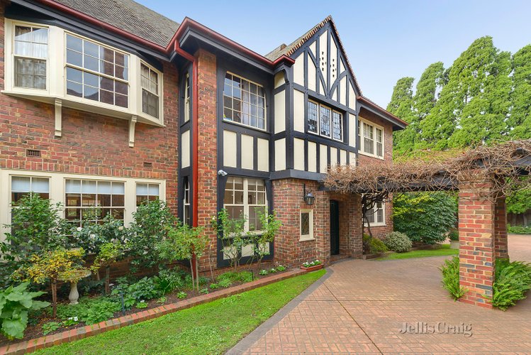3/422-426 Glenferrie Road Kooyong 3144