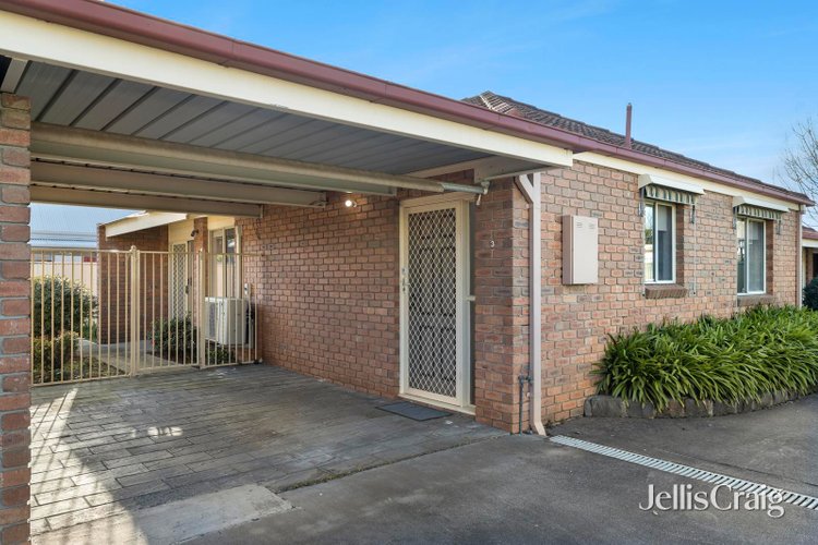 3 46 Baynton Street Kyneton 3444