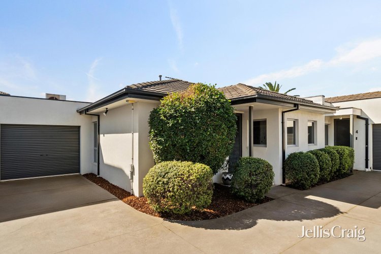 3 48 Blenheim Road Newport 3015
