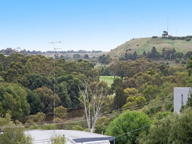 3/48 Queens Park Road, Newtown