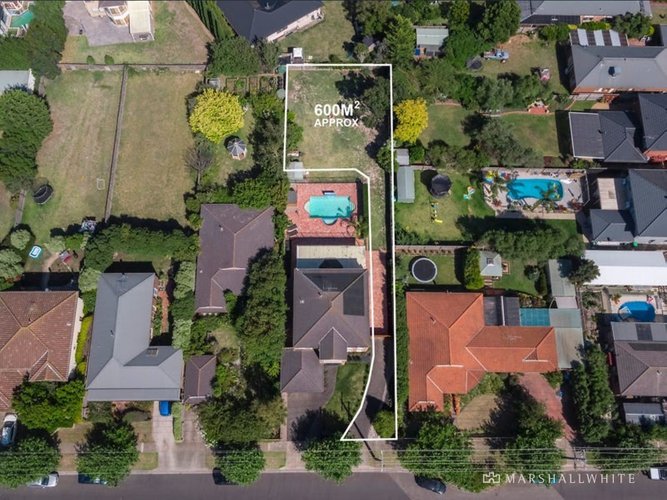 34a St Mitchell Circuit