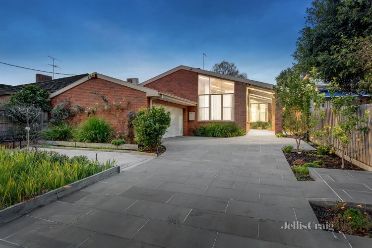35 Avenue Road Camberwell 3124