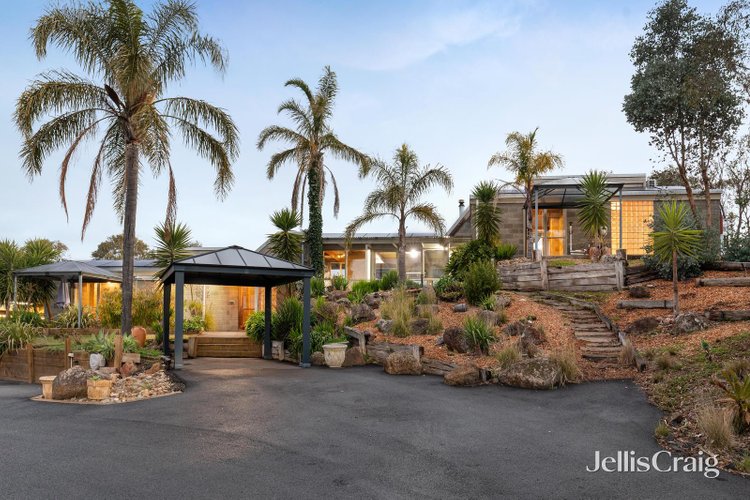 35 Bailey Gully Road Hurstbridge 3099
