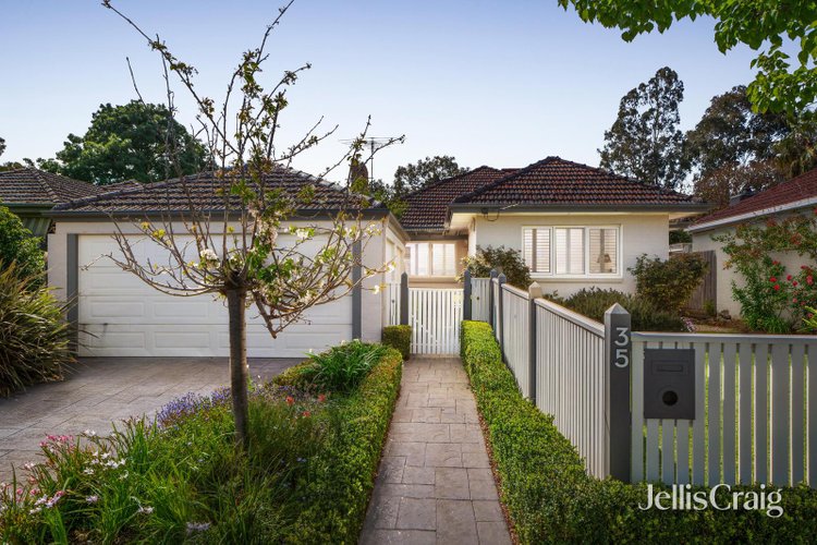 35 Branksome Grove Blackburn South 3130