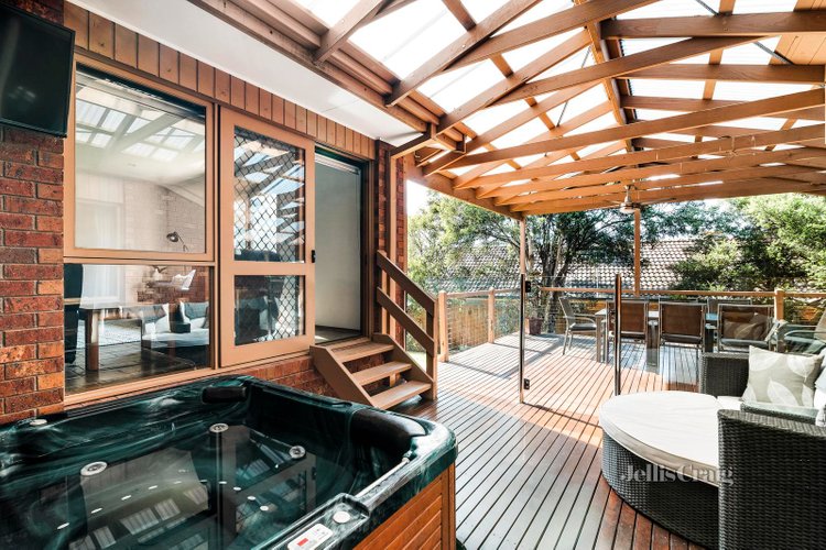 35 Covala Court St Helena 3088