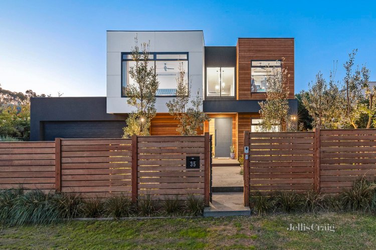 35 Craigie Road Mount Martha 3934