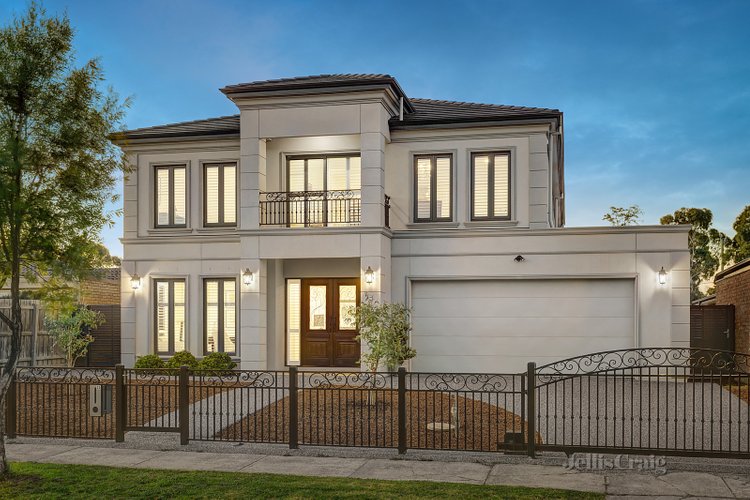 35 Galahad Crescent Glen Waverley 3150