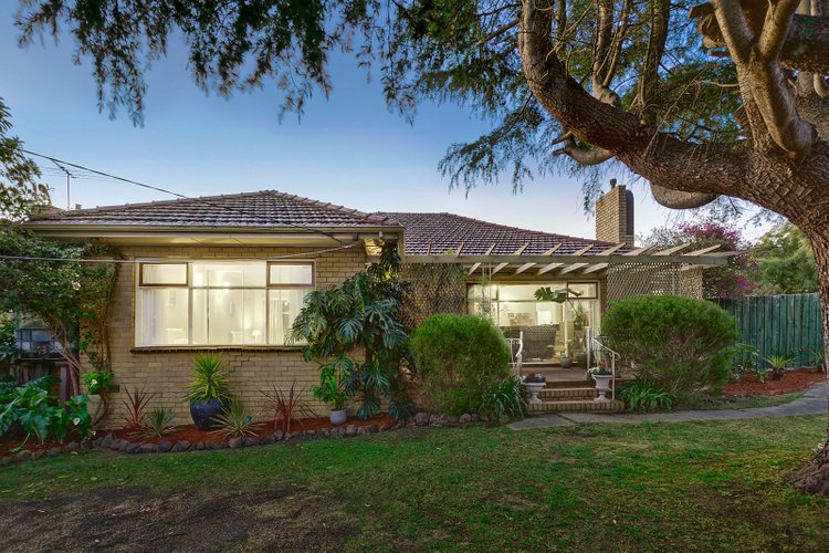 35 Headingley Road Mount Waverley 3149