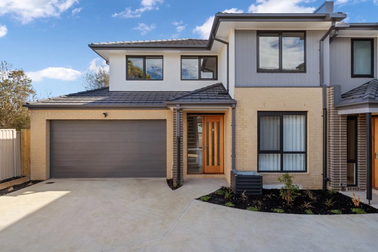 3/5 Kimberley Drive  Chirnside Park 3116