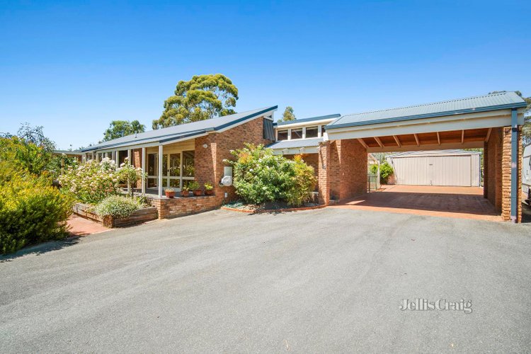 35 Maldon Road Mckenzie Hill 3451