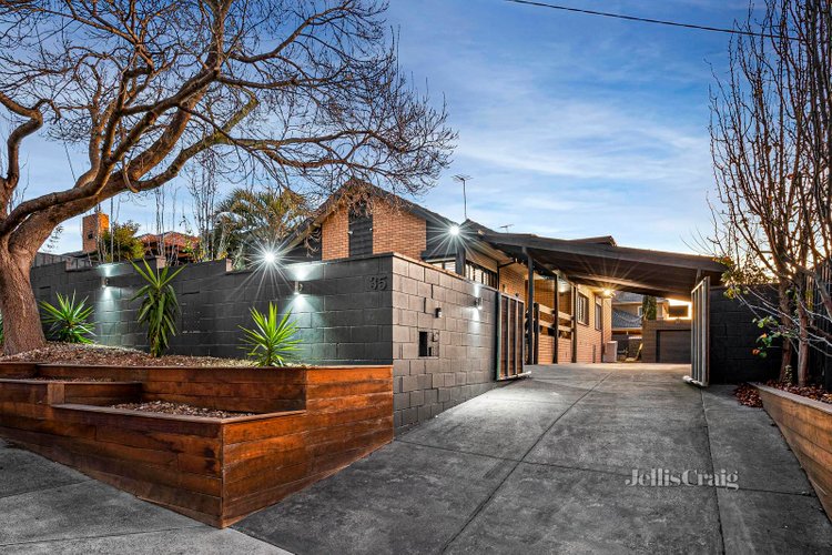 35 Melissa Street Strathmore 3041