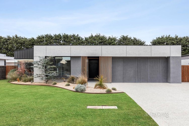 35 Samphire Drive Connewarre 3227
