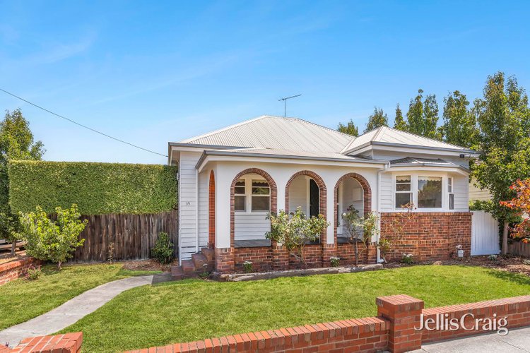 35 Stubbs Avenue North Geelong 3215