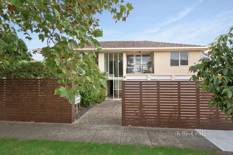3 5 Walsh Street Ormond 3204