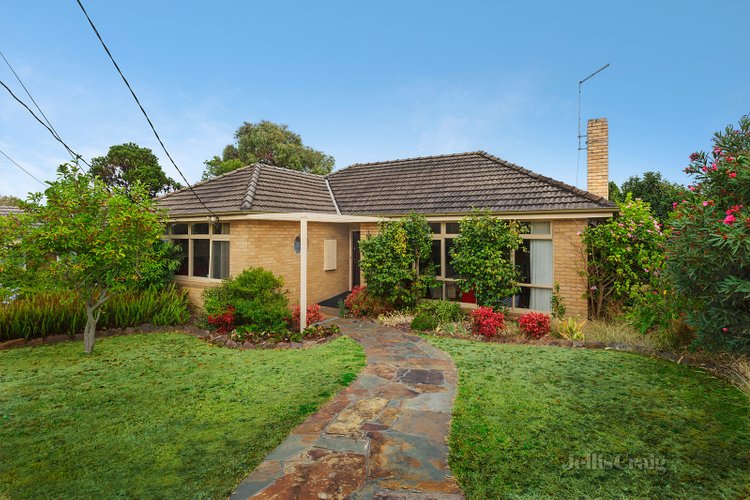 35 Wave Avenue Mount Waverley 3149