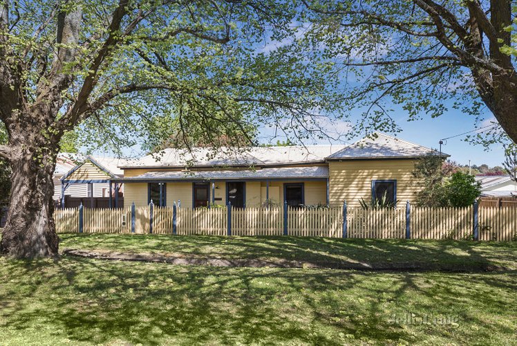 35 Wedge Street Kyneton 3444
