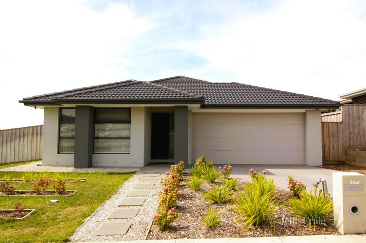 354 Glenelg Highway  Winter Valley 3358