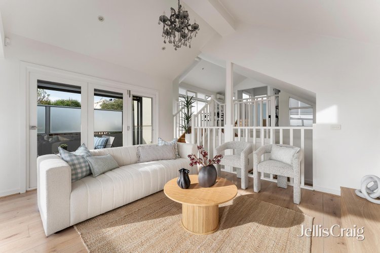 3 55 Melville Road Brunswick West 3055