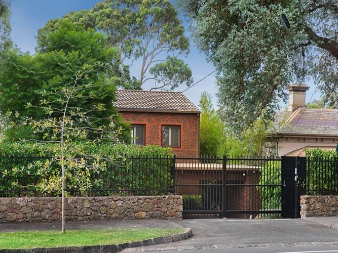 36 Balwyn Road Canterbury 3126