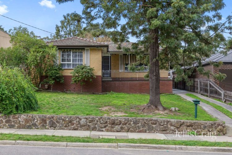 36 Bible Street Eltham 3095