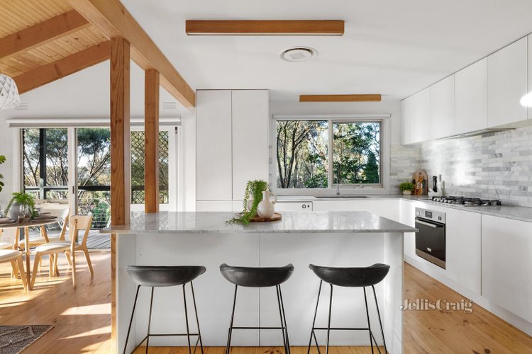 36 Crana Grove Greensborough 3088